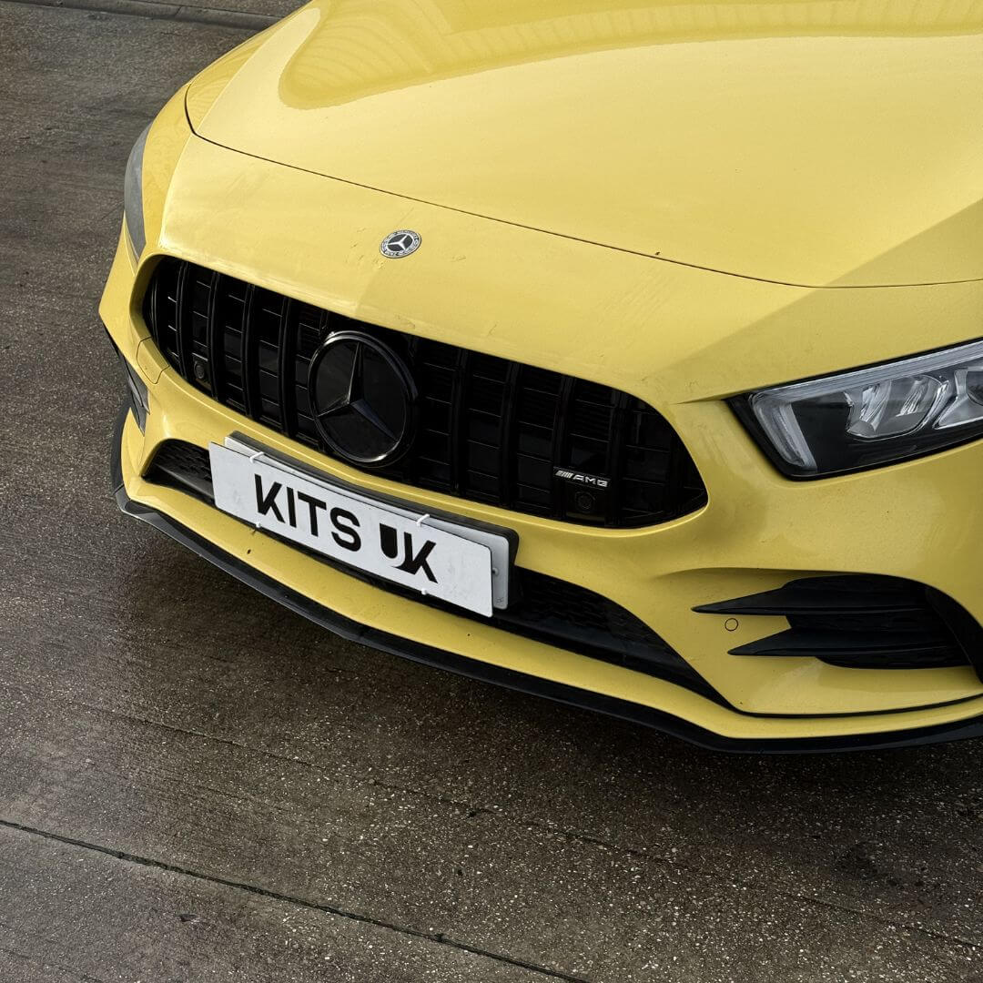 Mercedes W177 Gloss Black Grille Badge | Distronic Compatible - KITS UK