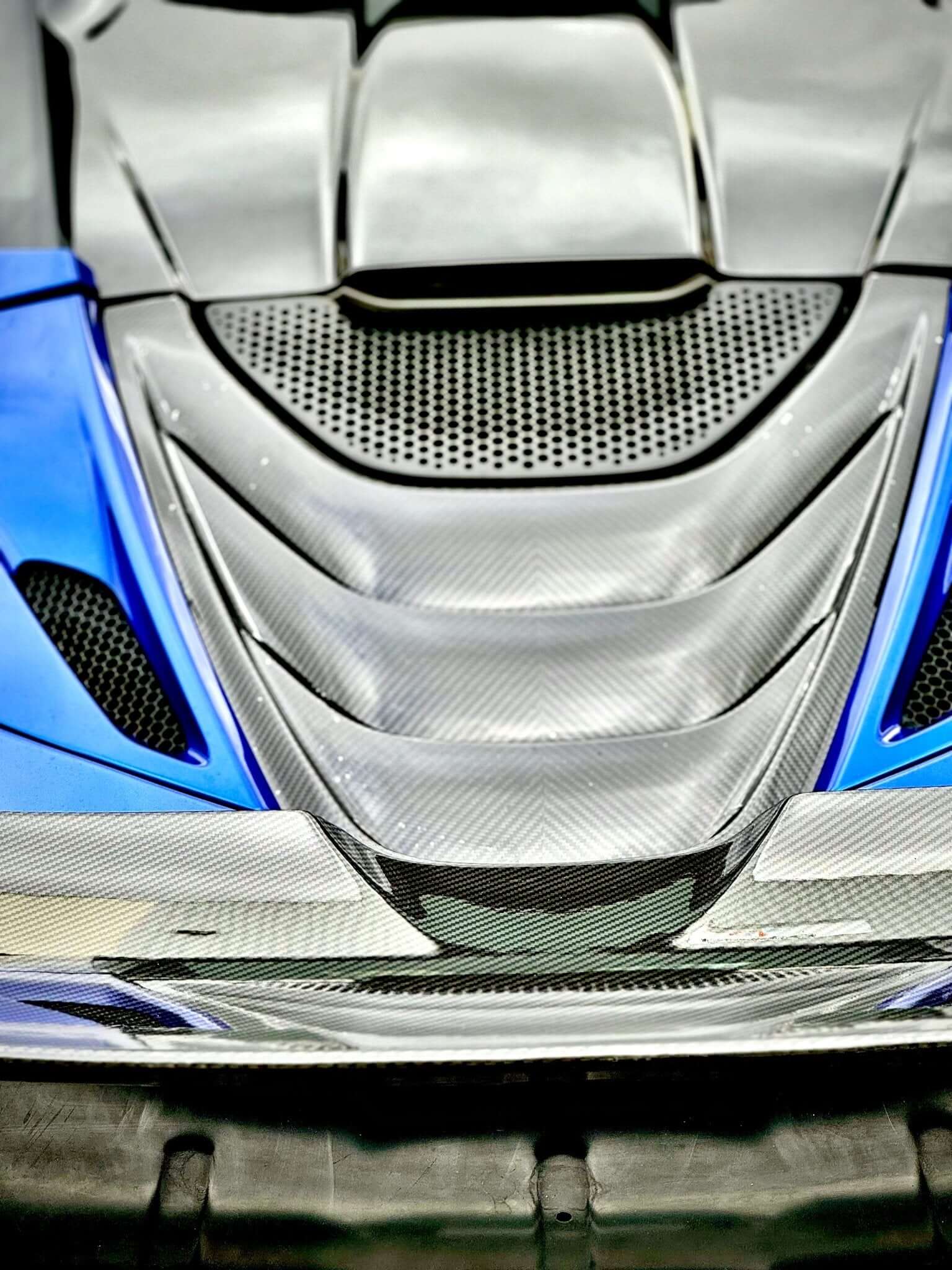 MCLAREN 720S CARBON FIBRE ENGINE COVER - KITS UK