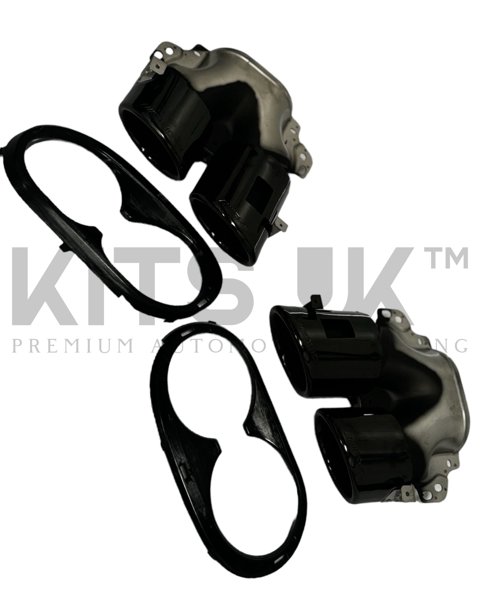 Mercedes A35 Quad Tips exhaust tips set featuring gloss black and chrome finish.
