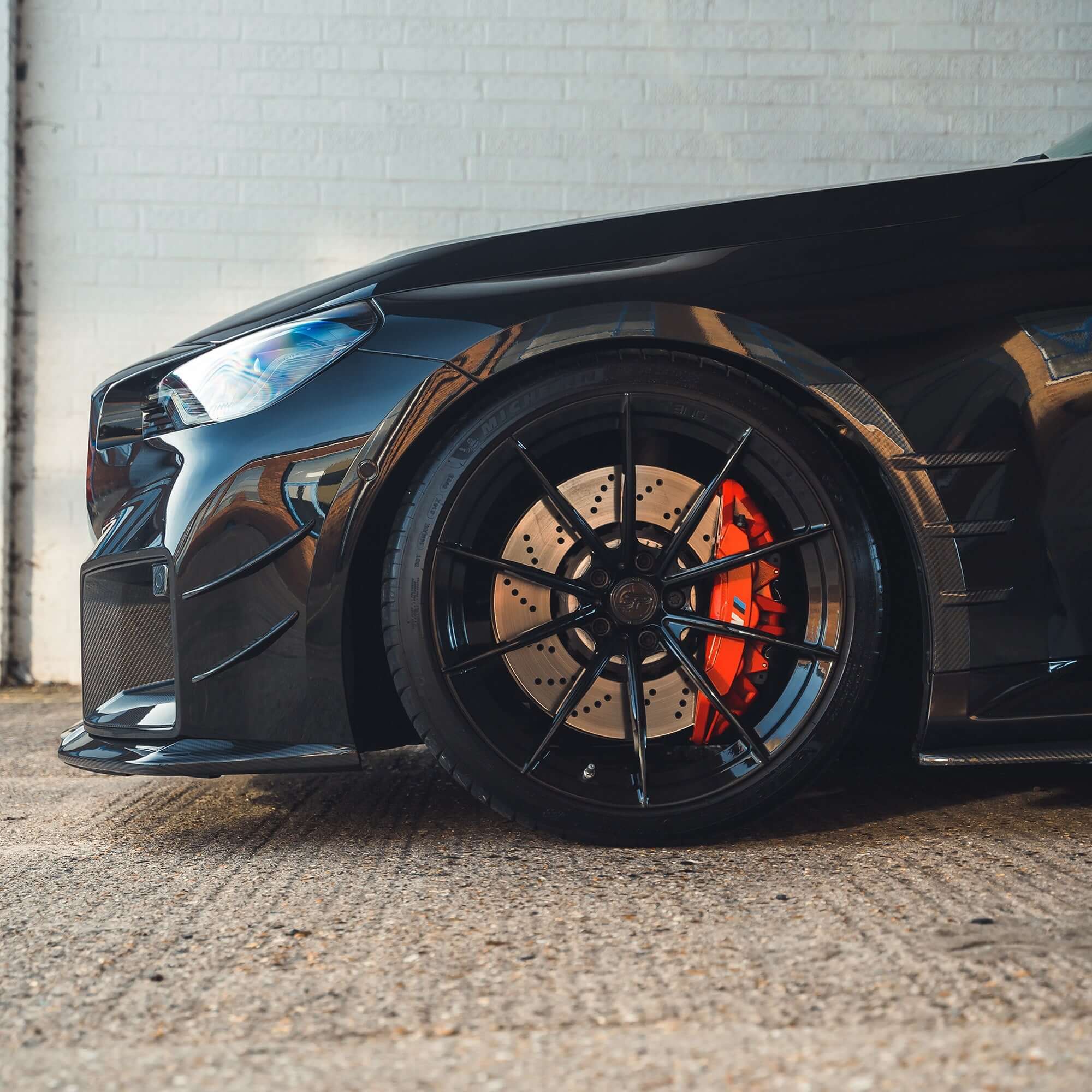BMW G87 M2 CARBON FIBRE FRONT SIDE FENDER TRIM - KITS UK