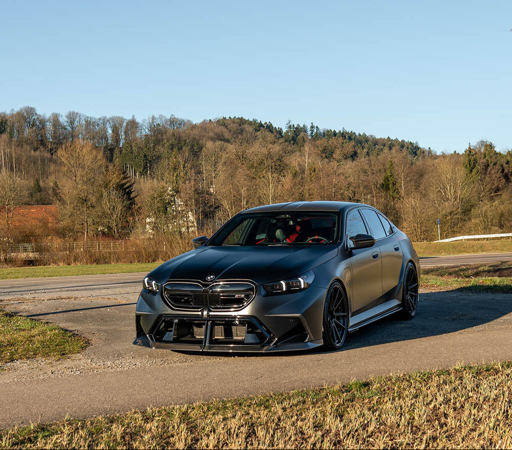 BMW G90 M5 CARBON FIBRE FULL KIT - CT DESIGN