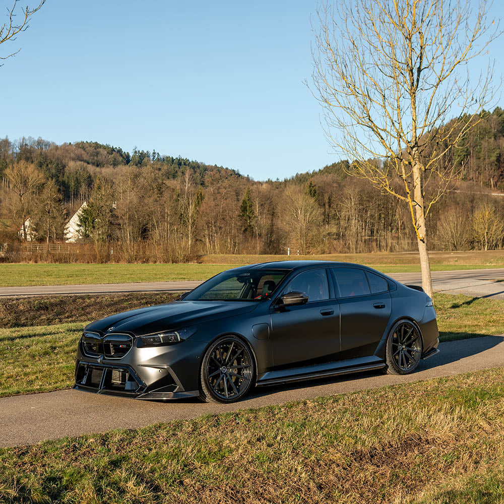 BMW G90 M5 CARBON FIBRE FULL KIT - CT DESIGN