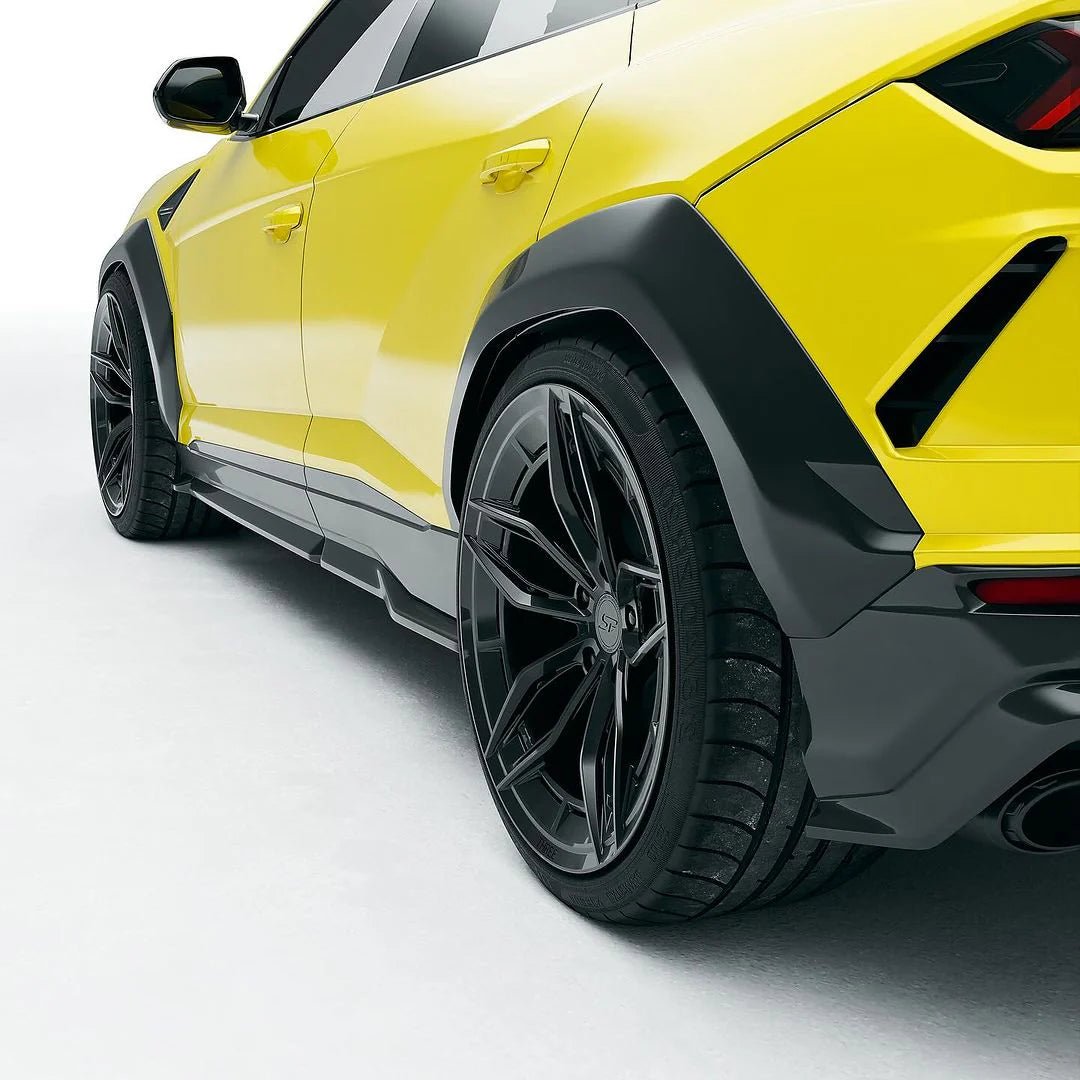 LAMBORGHINI URUS FULL CARBON FIBRE ARCHES - CT DESIGN - KITS UK
