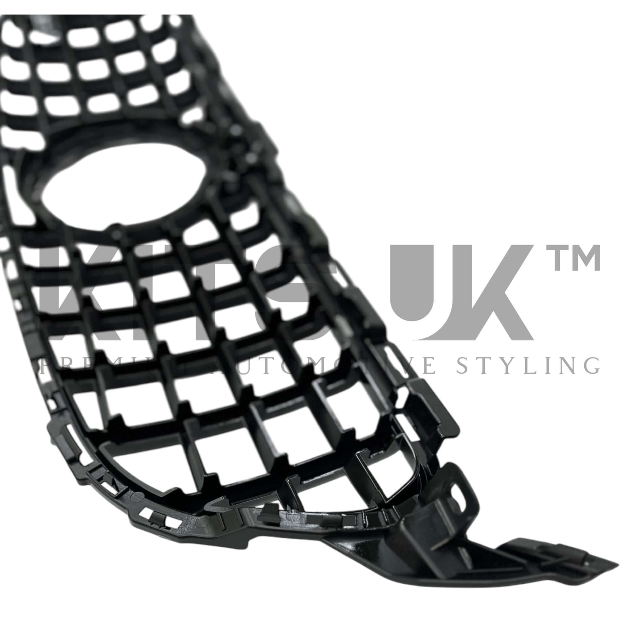 Mercedes W205 Panamericana grille close-up showing the detailed design and quality finish.