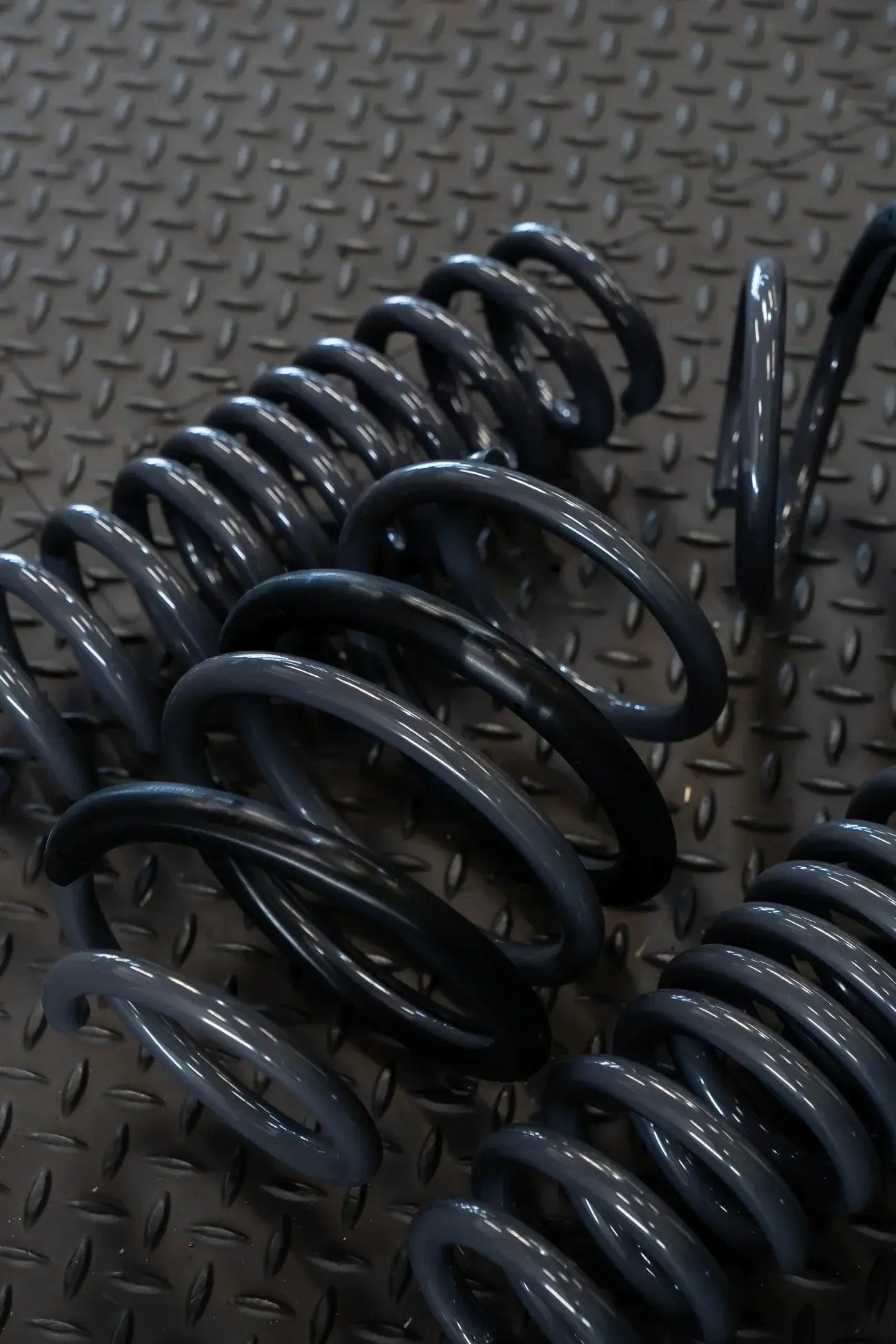 BMW M4 G82/G83, Motech Stance Lowering Spring Kit for enhancing performance and aesthetics.