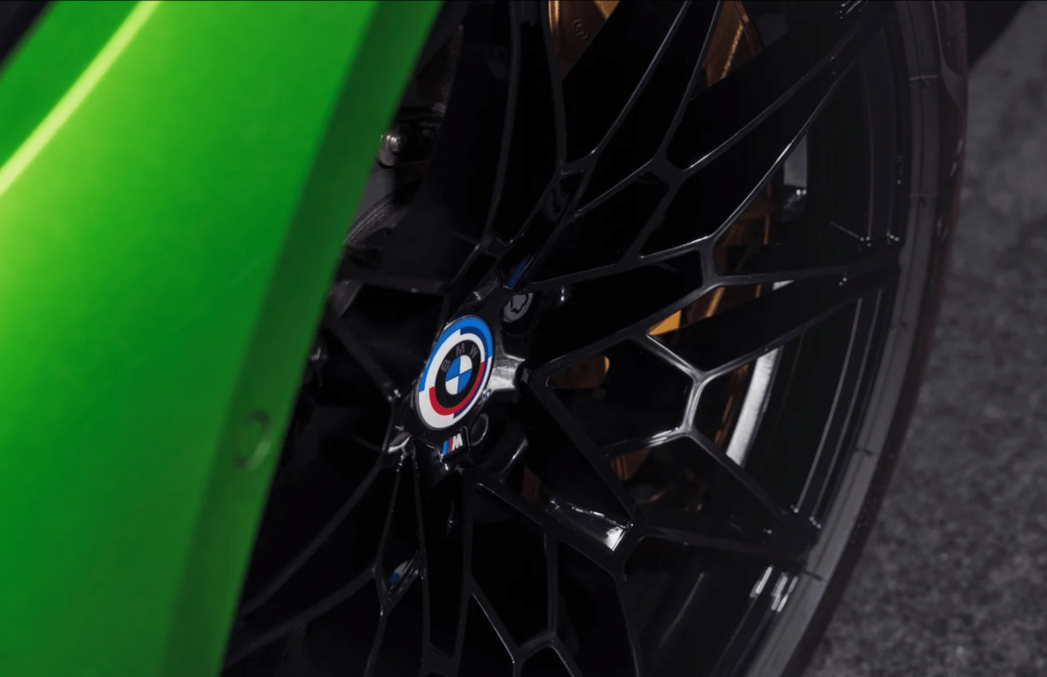 BMW 50th Anniversary Hub Caps - OEM - KITS UK