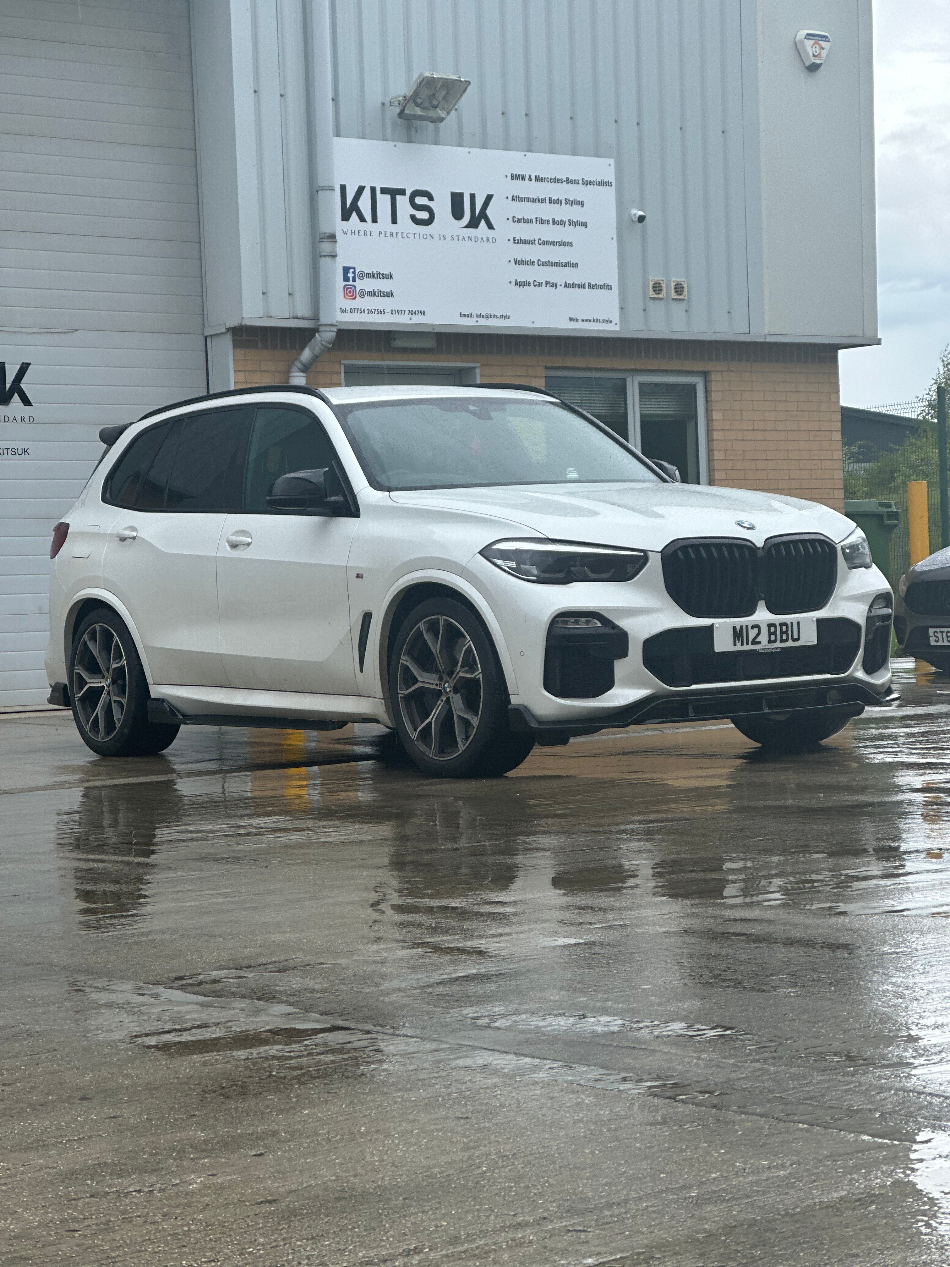 BMW X5 G05 gloss black styling kit – front splitter, kidney grille, rear diffuser and body parts upgrade