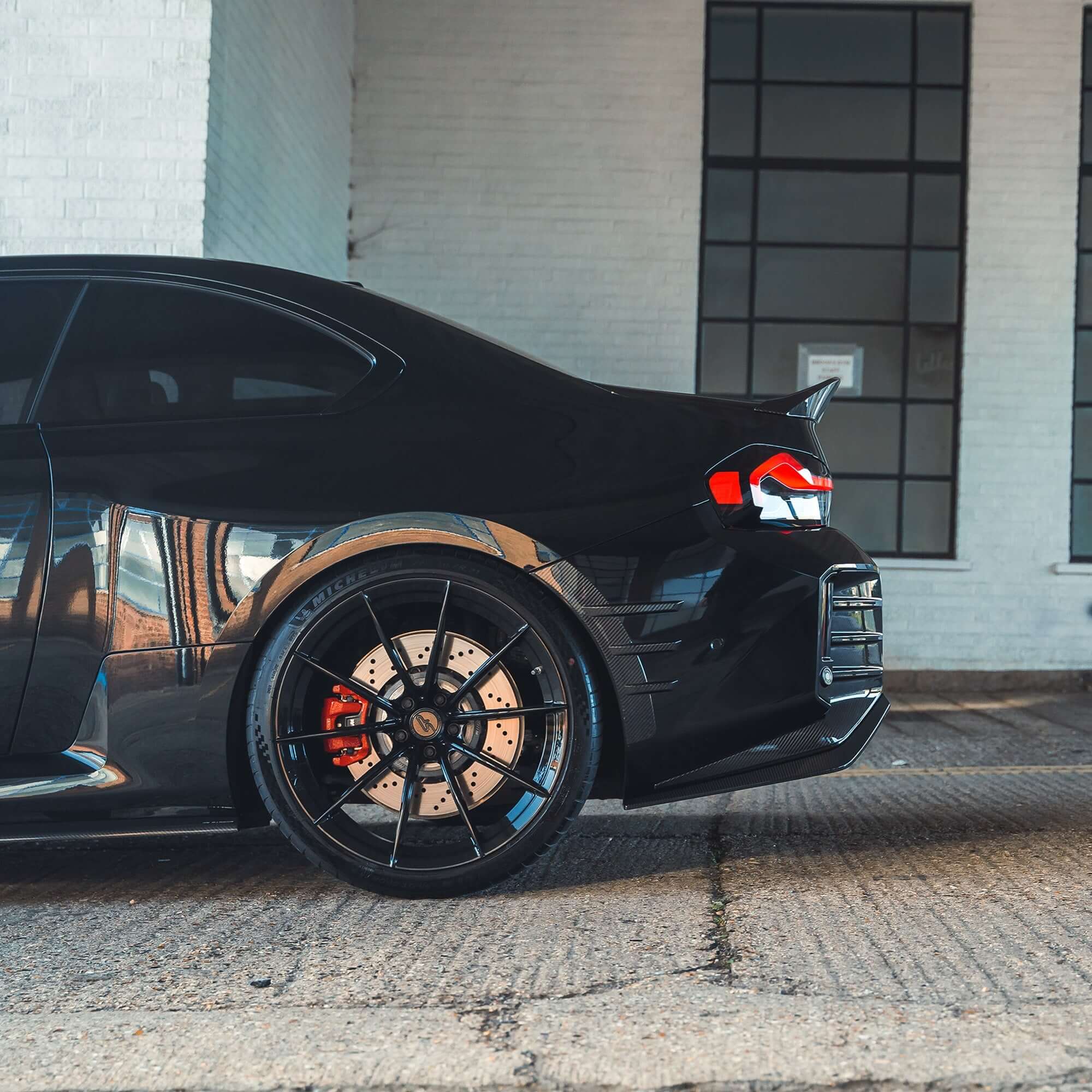 BMW G87 M2 CARBON FIBRE REAR SIDE FENDER TRIM - KITS UK