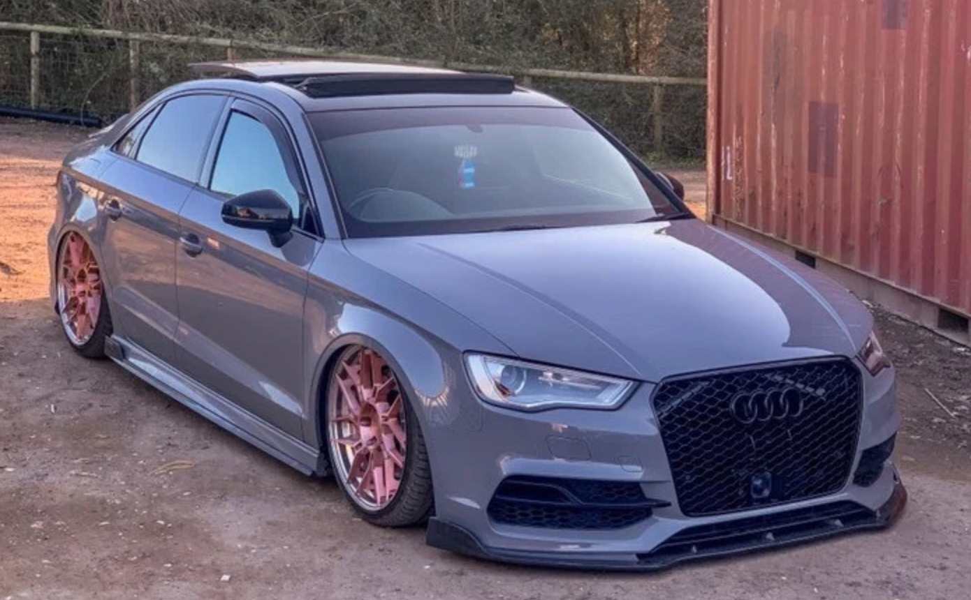 AUDI A3/S3/RS3 8V SALOON CARBON FIBRE SIDE SKIRTS - KITS UK