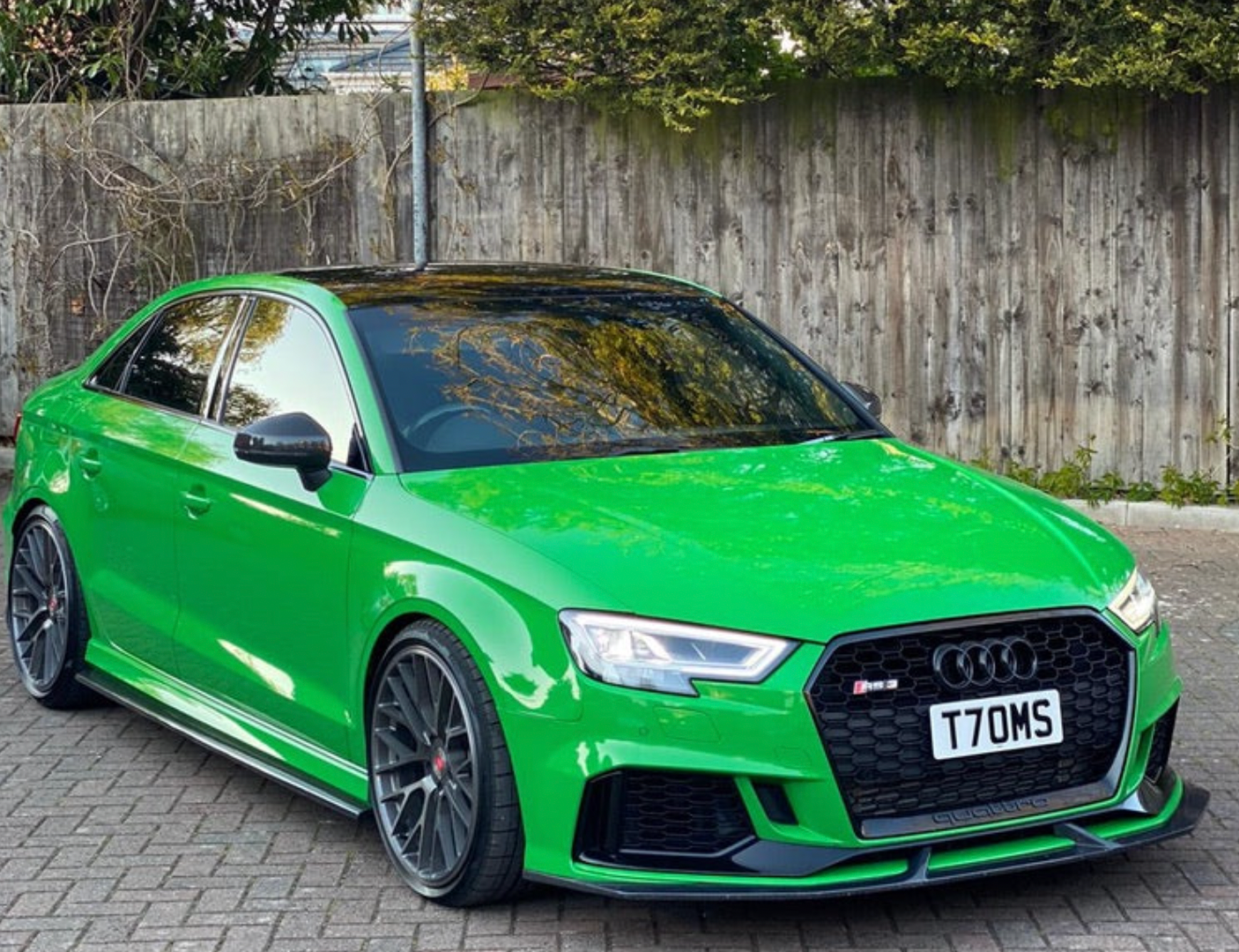 AUDI A3/S3/RS3 8V SALOON CARBON FIBRE SIDE SKIRTS - KITS UK