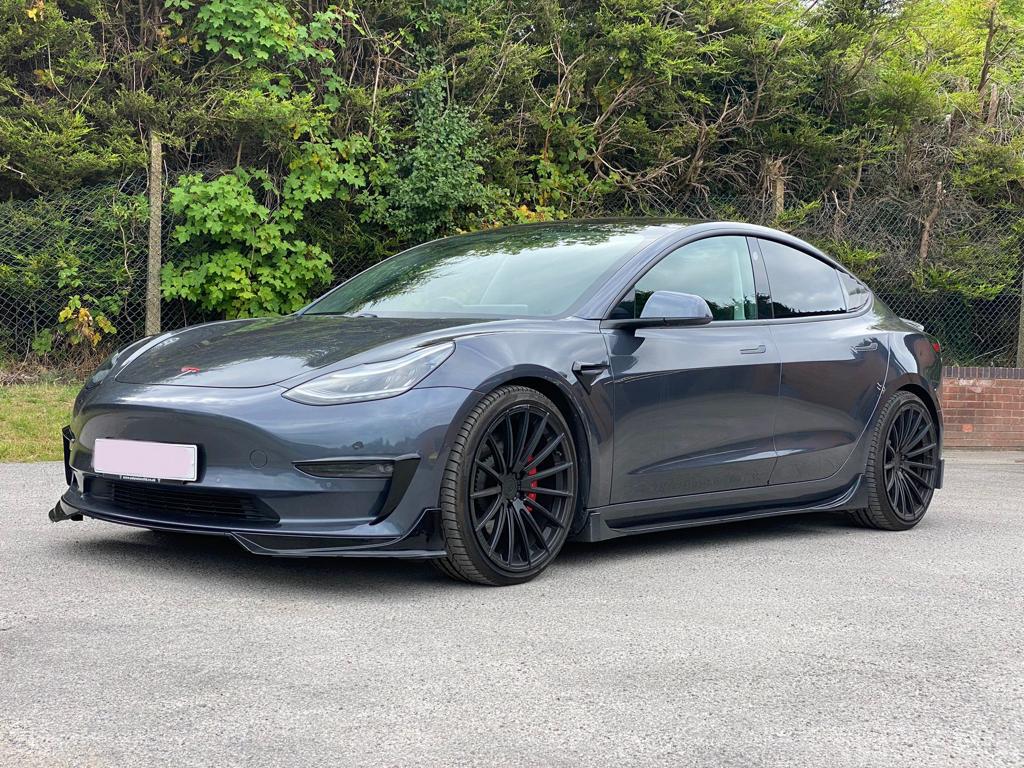 TESLA Model 3 Performance Package (Gloss Black) - KITS UK